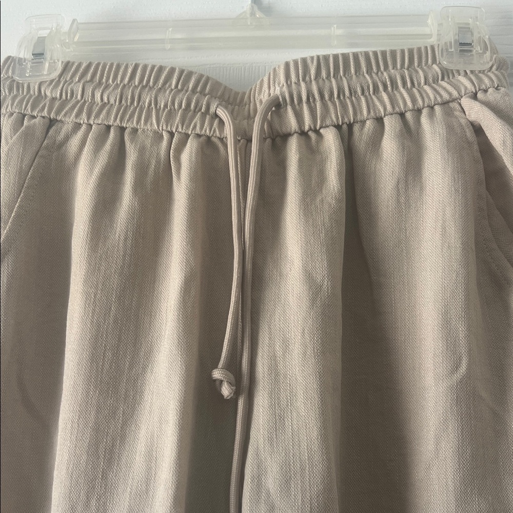 HALARA Women's Tan Wide Leg Pants - Picture 3 of 9